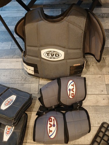 Roller hockey pads - roller,